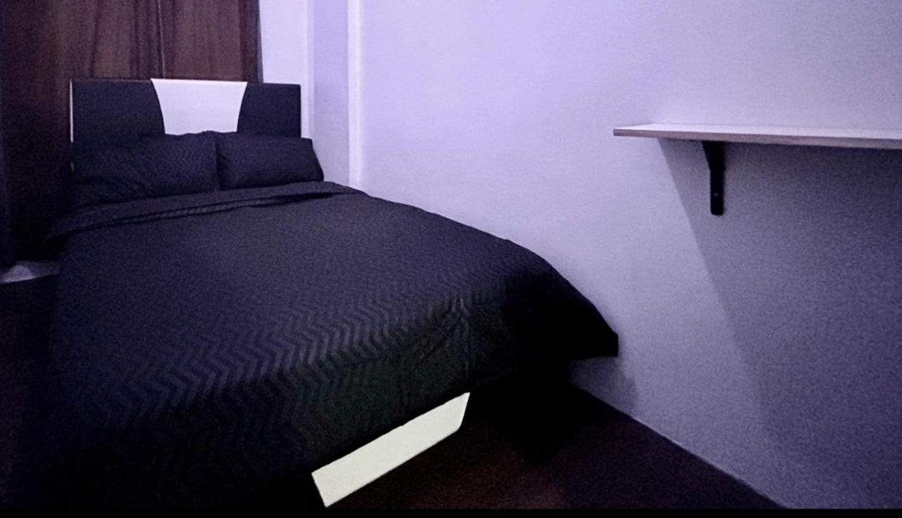 Private Room With Ac And Fan At Ekg Manila House Rental Exterior foto